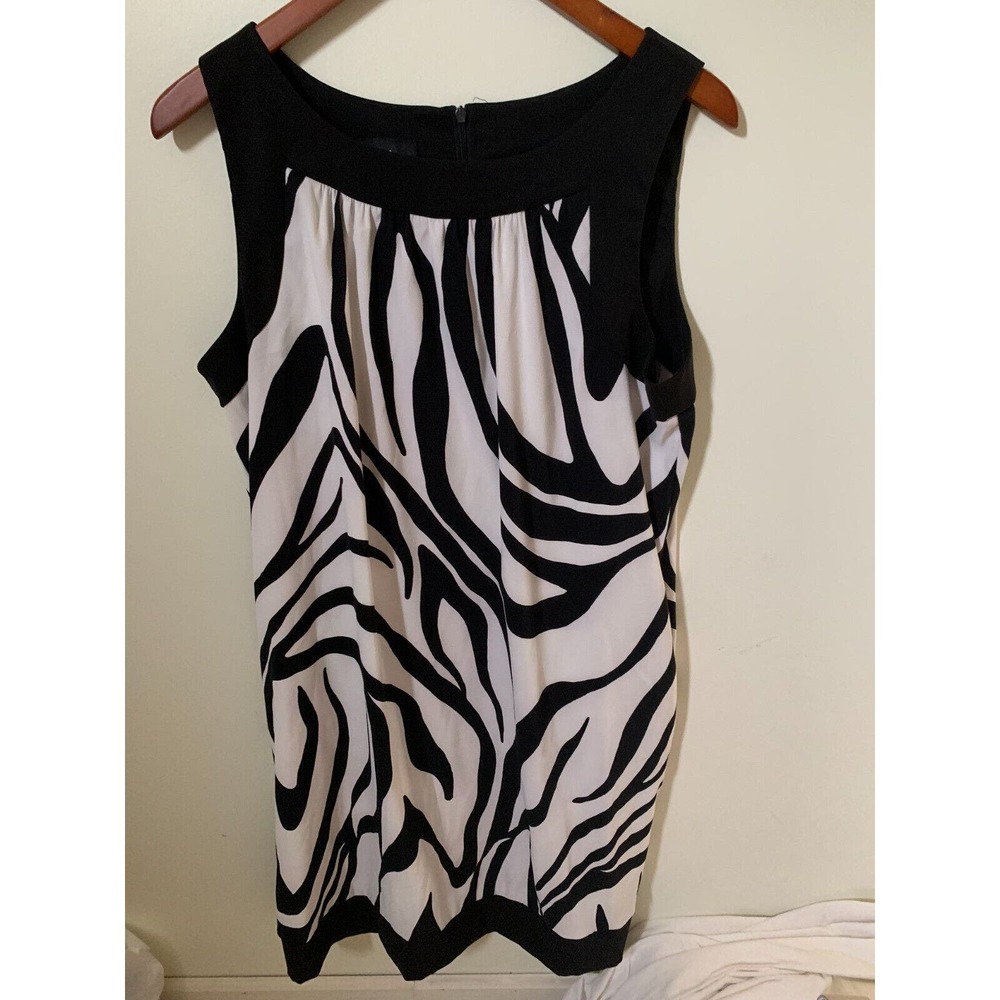 Alyx Woman 16 Dress Sheath Dress Sleeveless Black White Geometric Print Pockets - Picture 2 of 5